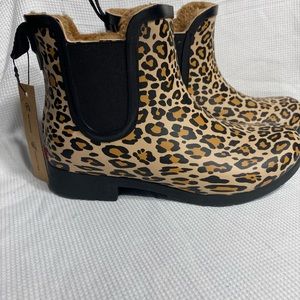 Women’s Chelsea rain boot size 7